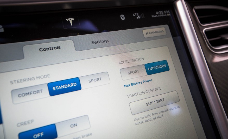 Tesla-model-S-P90D