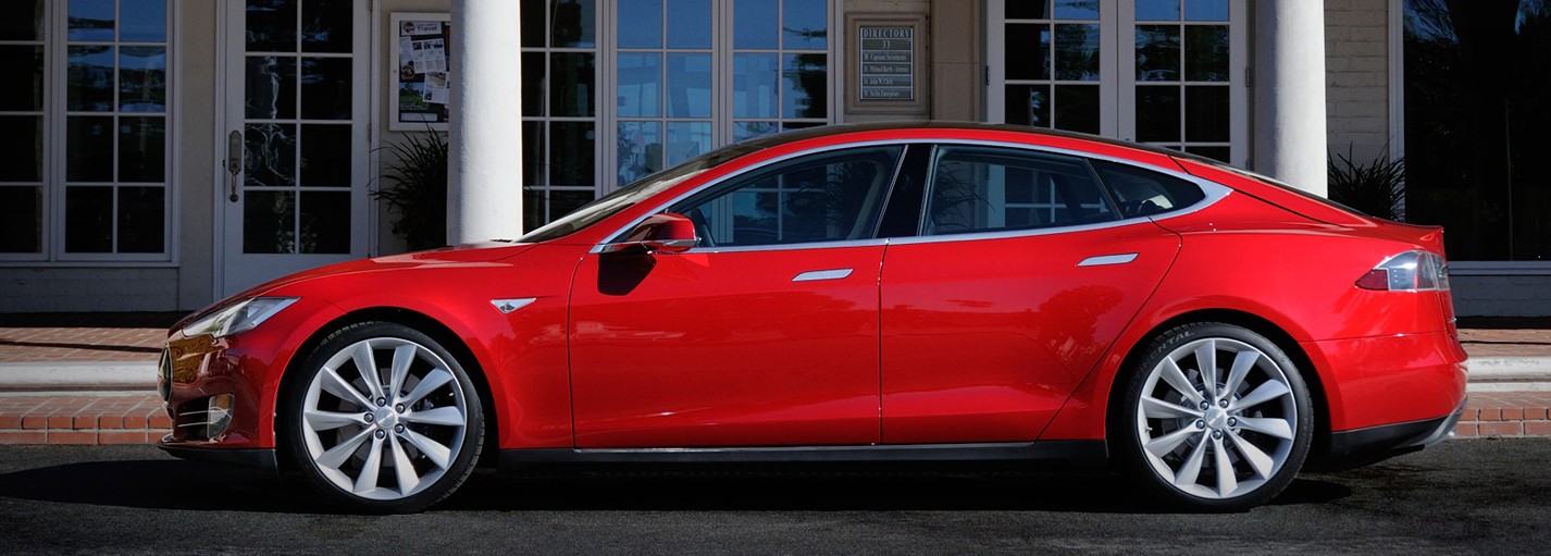 Tesla Model S, profile