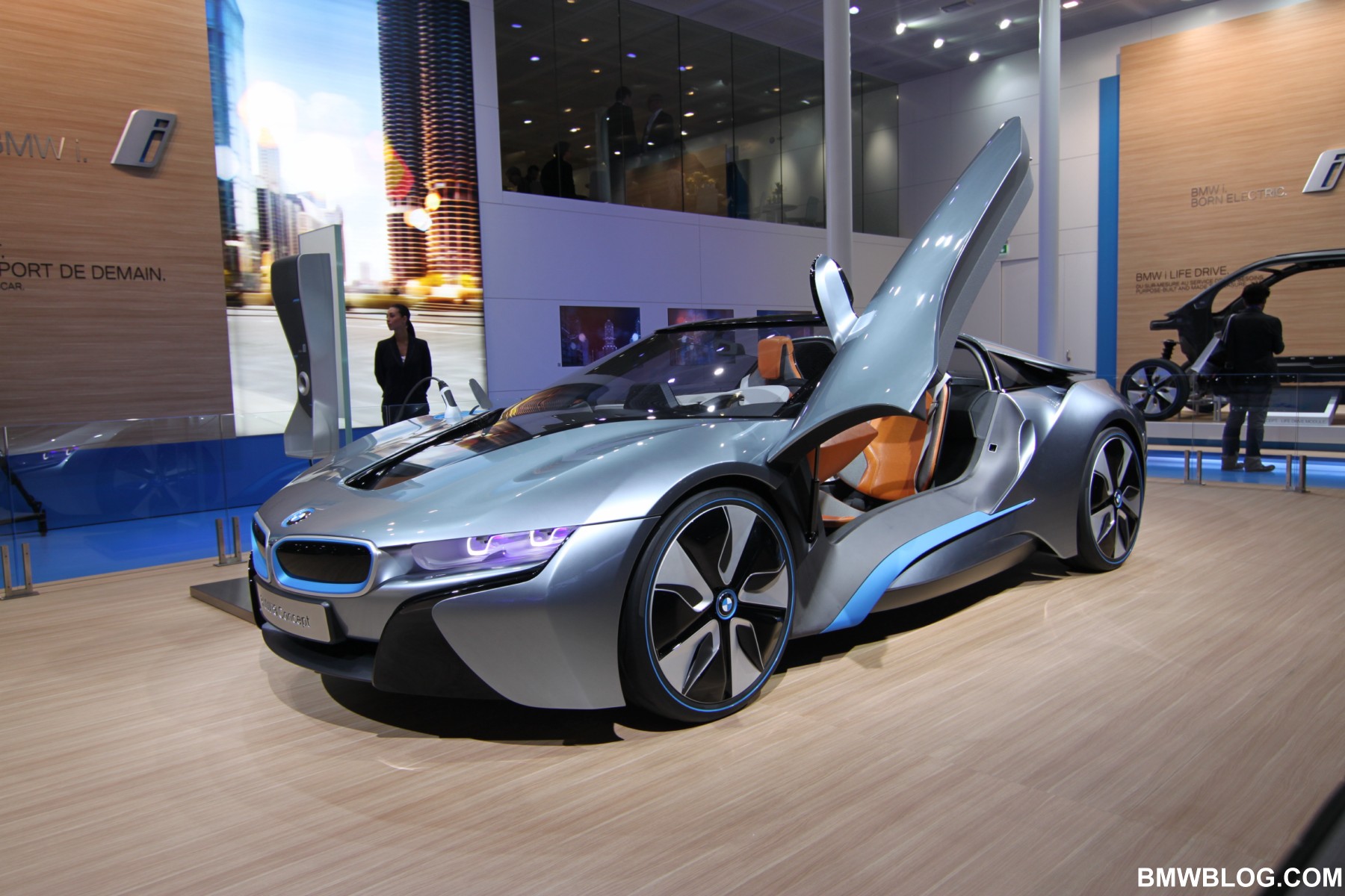 BMW i8 Roadster