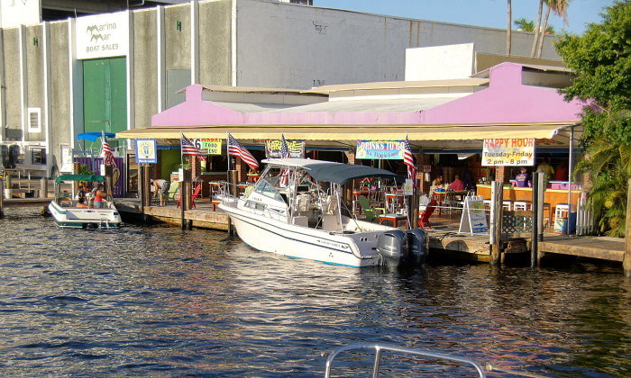 Flip Flops Dockside Eatery